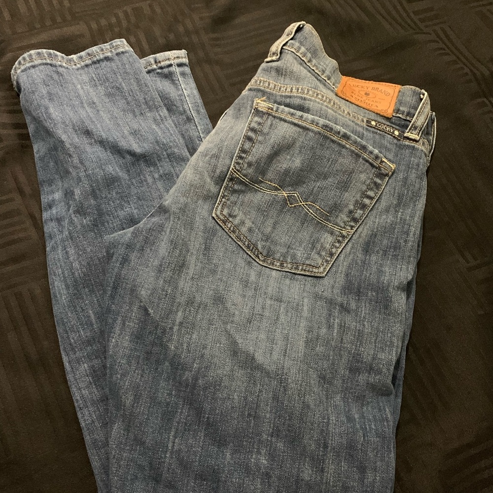Ladies lucky brand jeans size 2/26